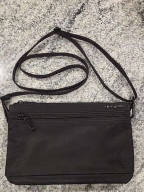 Hedgren Black Crossbody Messenger Bag - Compact Everyday Carry